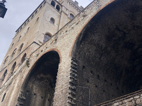 Piazza Grande-古比奥必去景点