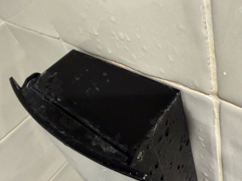 尤尼维斯金色郁金香酒店主图