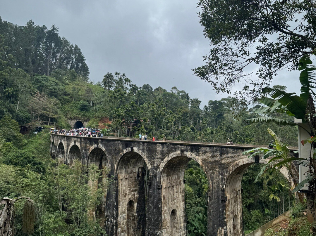 Sri Lankan Safest Driver-Padukka必去景点