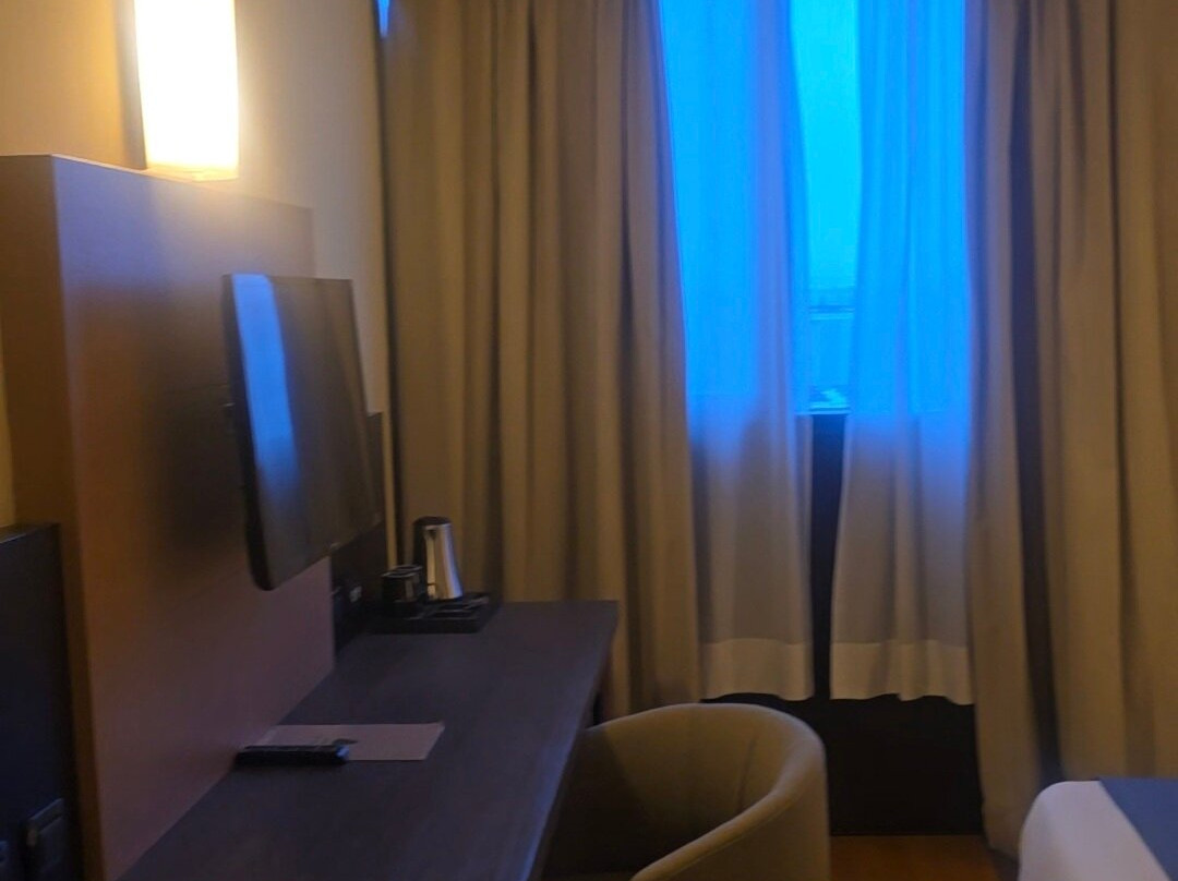 高尔夫酒店主图