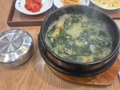 Paldomi Station Sangmu District Main Branch