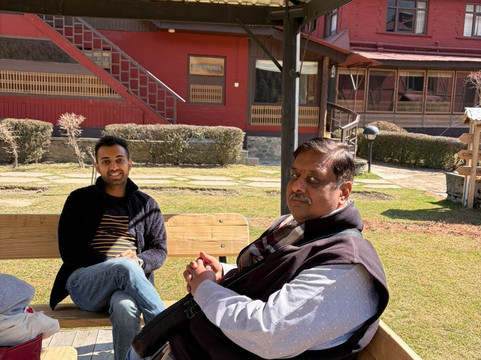 Pahalgam Hotel Riverside Luxury主图