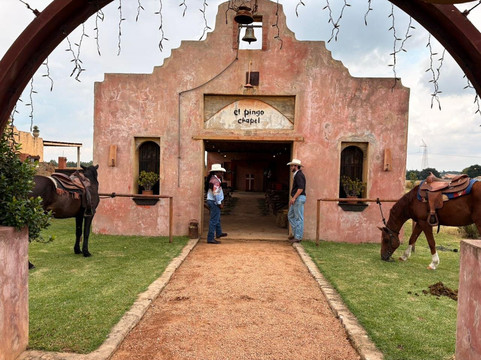 Diamond X Cowboy Ranch-Rayton必去景点