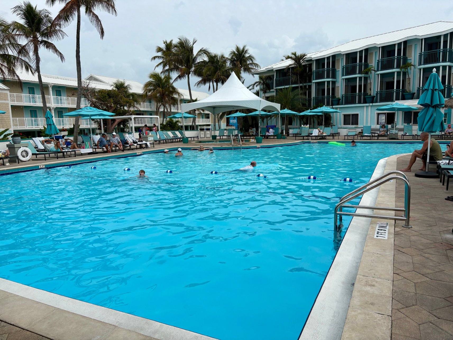 吐温沃特斯岛屿度假村及水疗中心-泳池