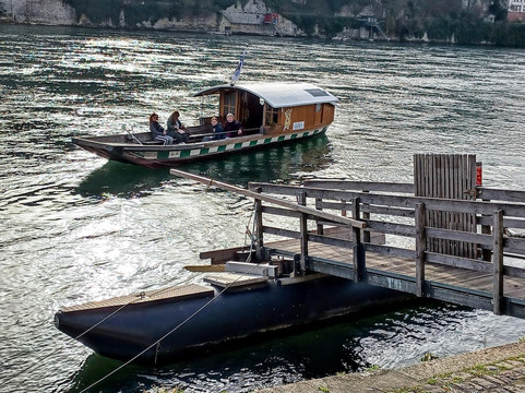 巴塞尔Rheinfahre观光轮渡-巴塞尔必去景点