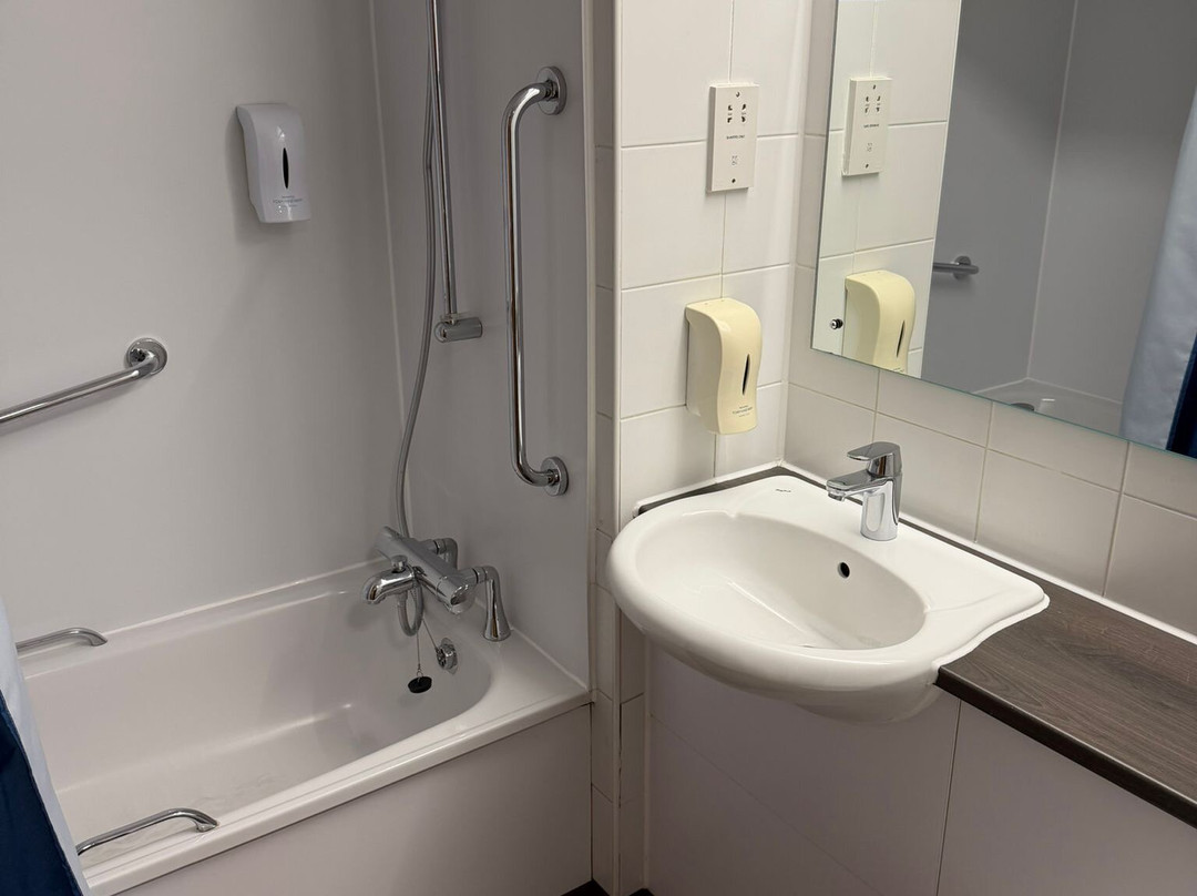 希斯路赫斯顿M4西行旅客之家酒店主图