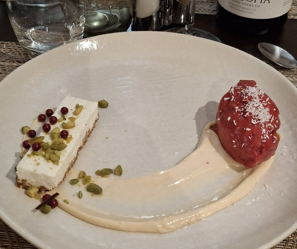 拉夏特莱瑞酒店主图