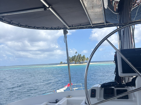 Catamaran Adventures San Blas-埃尔波韦尼尔必去景点