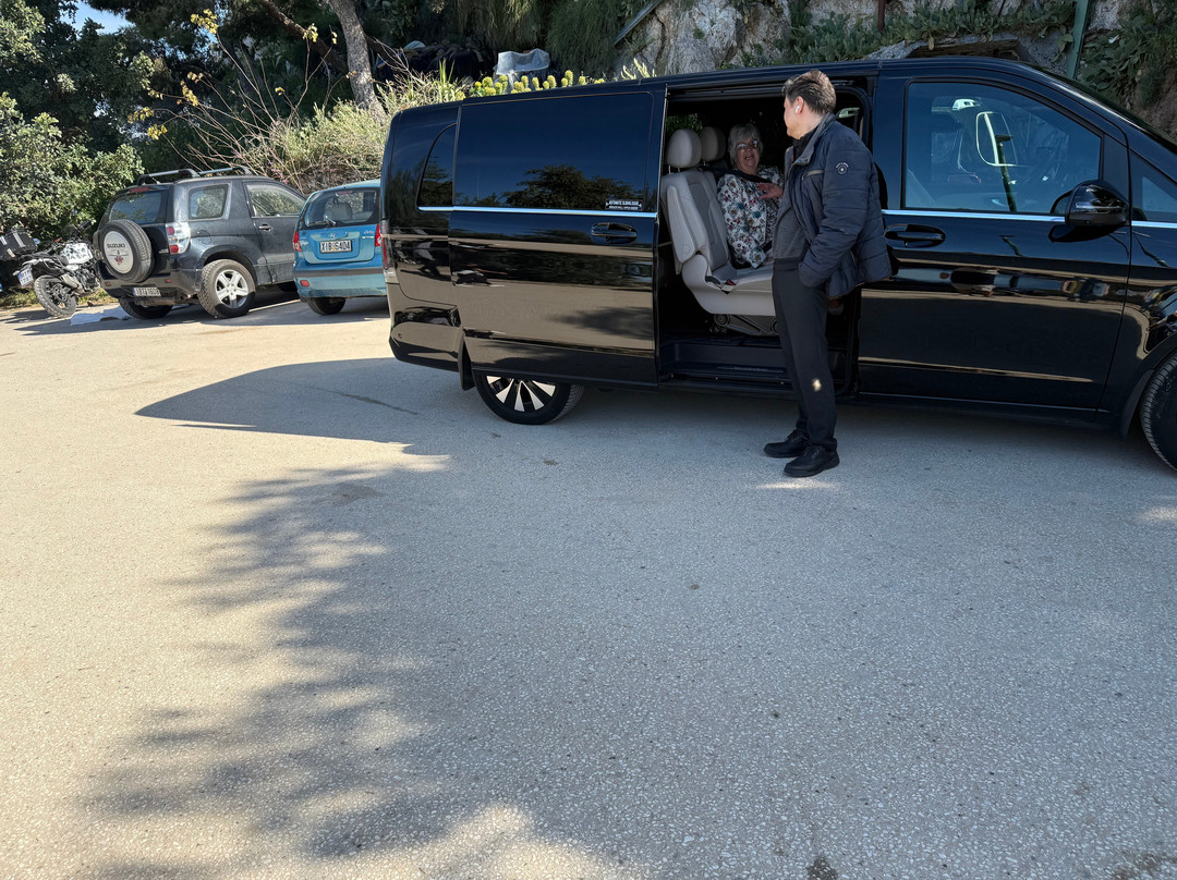 Executive Taxi - Athens Private Tours-雅典必去景点