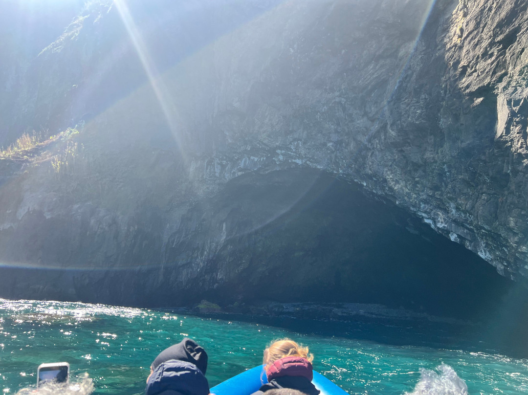 Flores by Sea-Santa Cruz das Flores必去景点