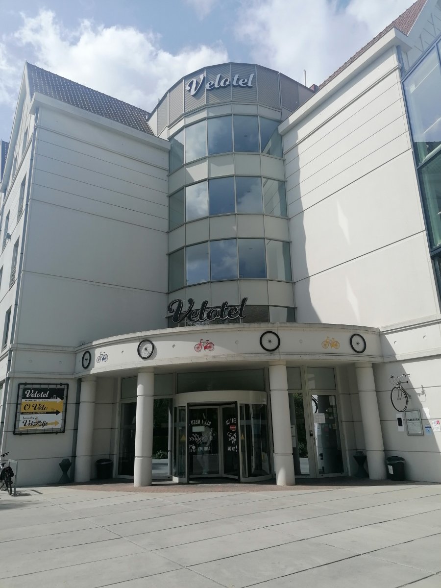 布鲁日维罗特尔酒店-旅行者