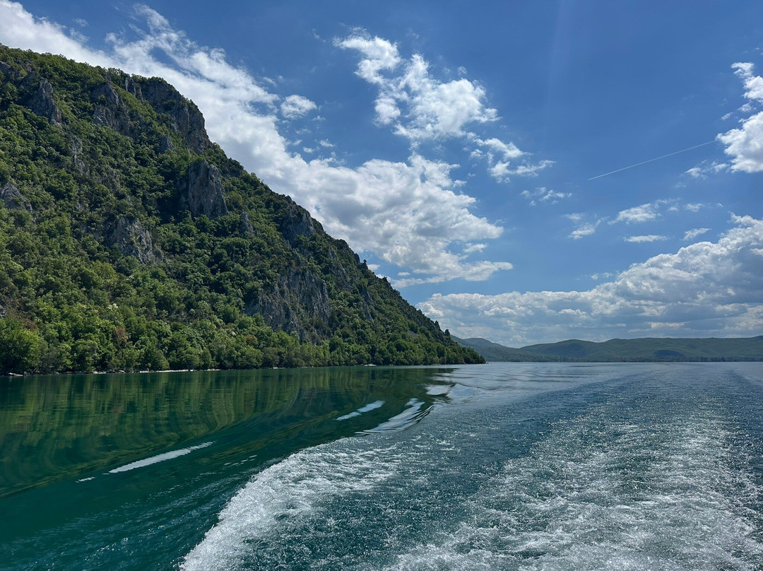 Azzurro Pontoon Boat Excursions-奥赫里德必去景点