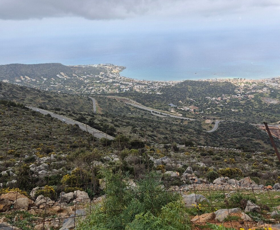 Cretan Tuk Tuk Tours-Piskopiano必去景点