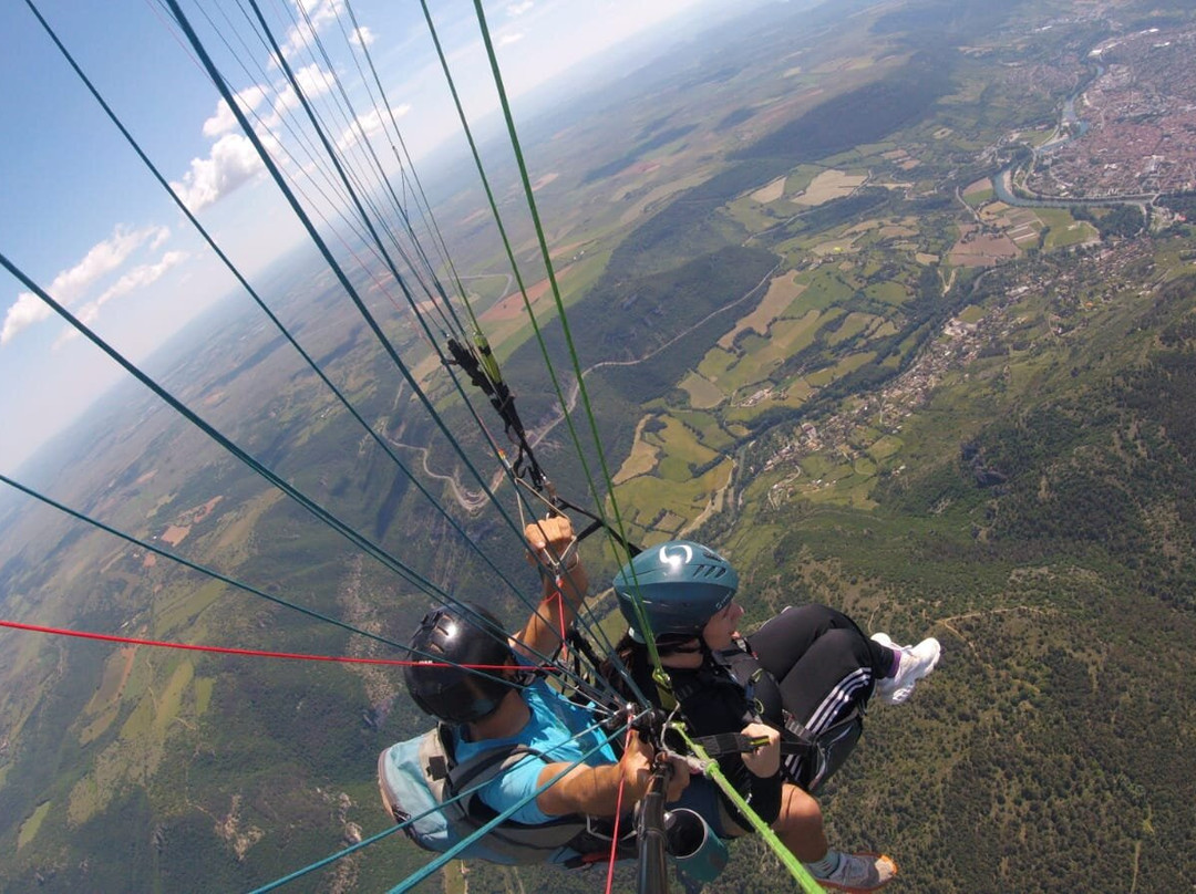 Fly Millau Parapente-米约必去景点