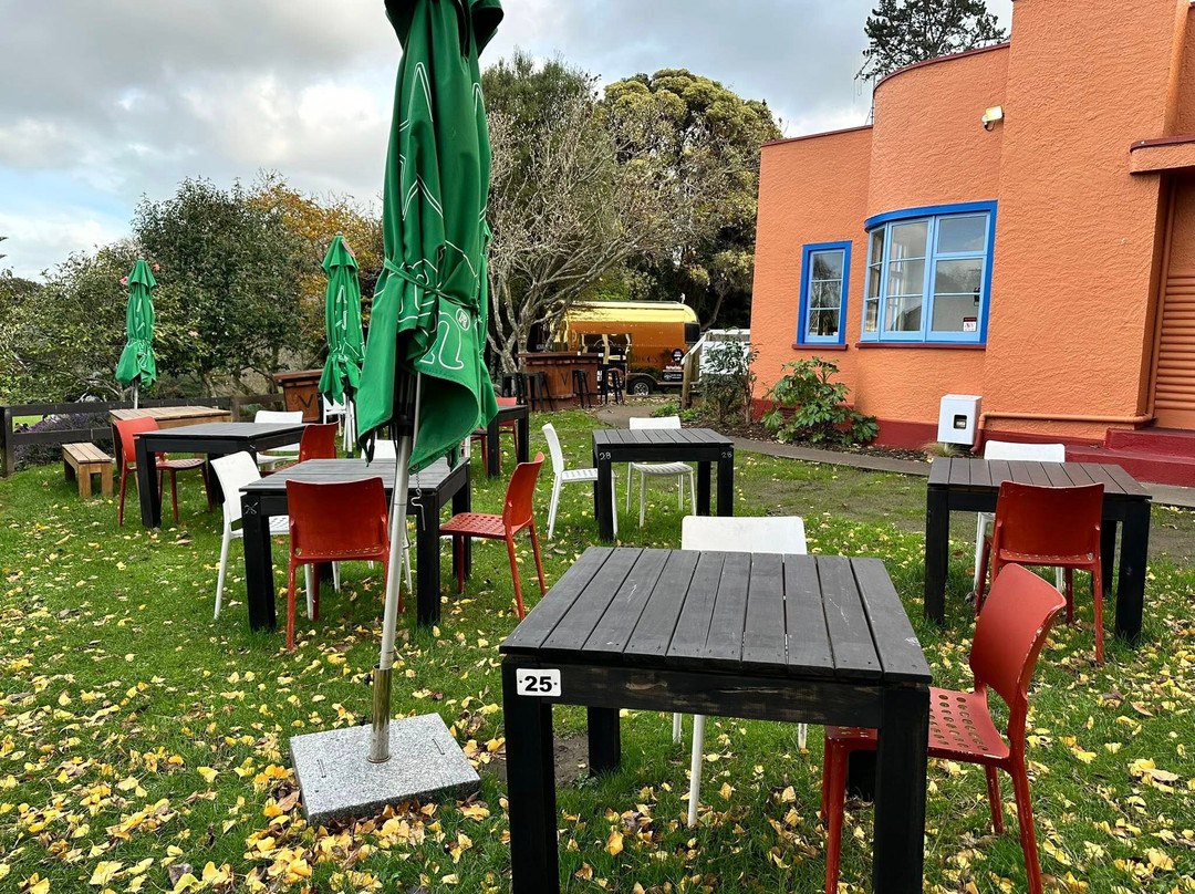 Virginia Lake Cafe