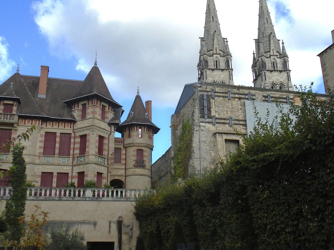 Cathédrale Notre-Dame-de-l'Annonciation-穆兰必去景点
