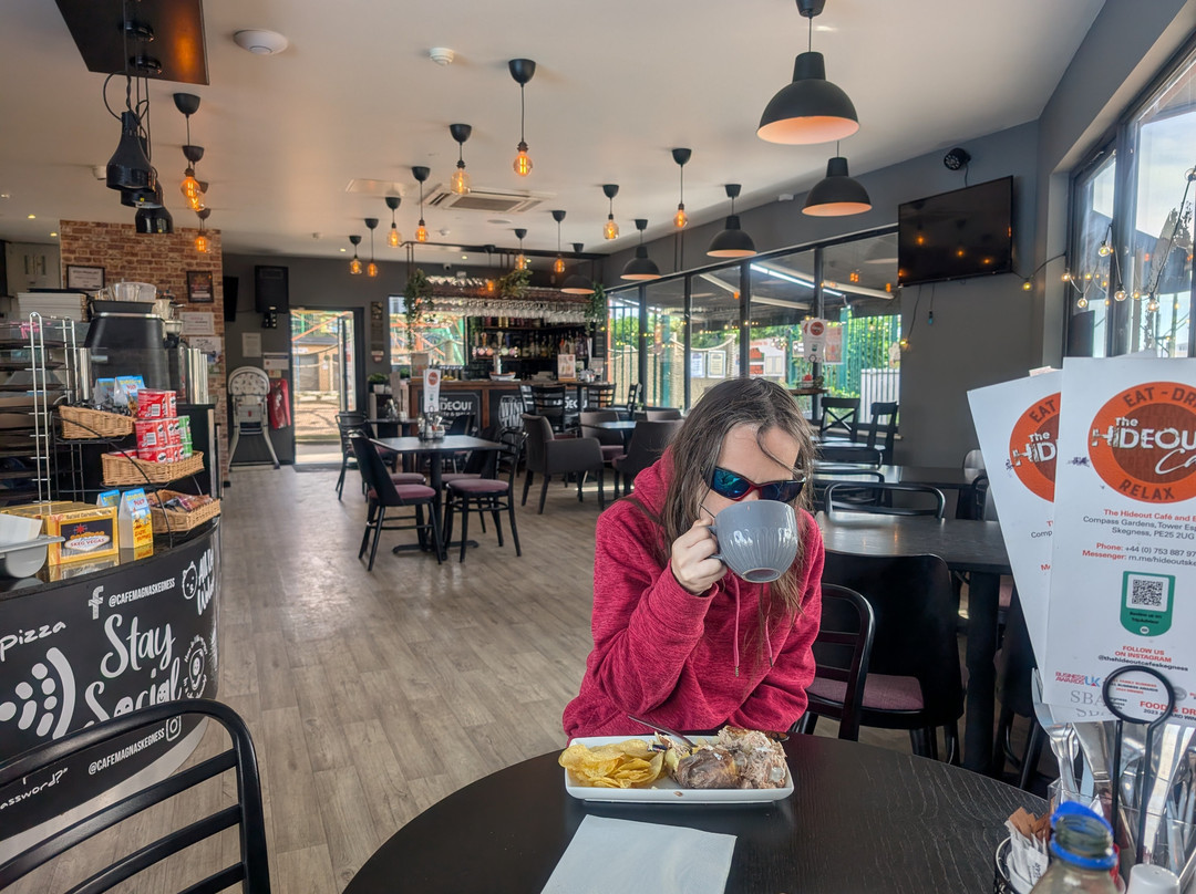 Hideout Café and Bar