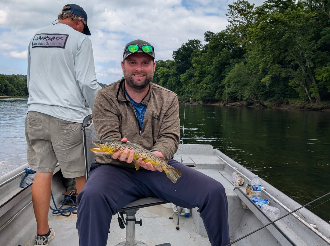 Cotter Trout Dock Guided Trout Fishing Tours-Cotter必去景点