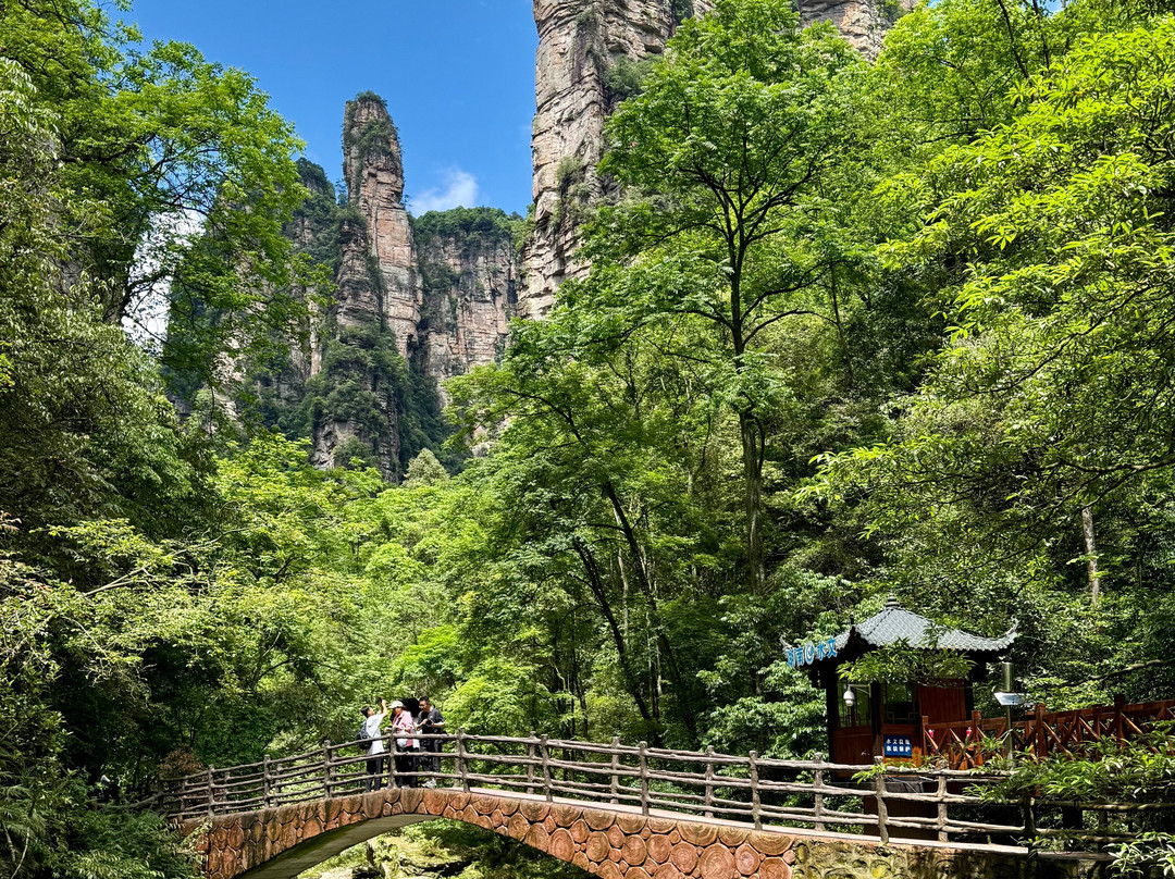 Ten Miles Gallery-张家界市必去景点