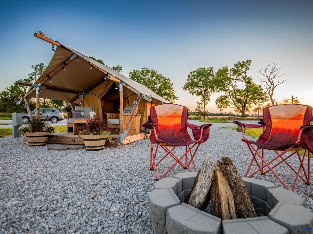 Roaring River Luxury Adventure Tent #12