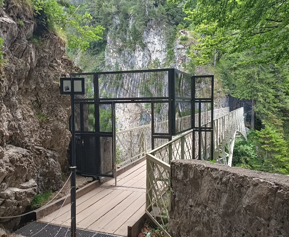 Poellat Gorge-施万高必去景点