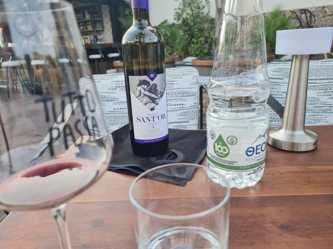 Tutto Passa | Dough & Sips