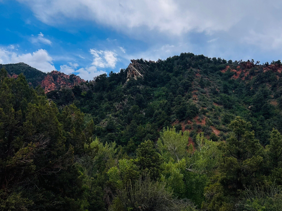Kanarra Falls-Kanarraville必去景点