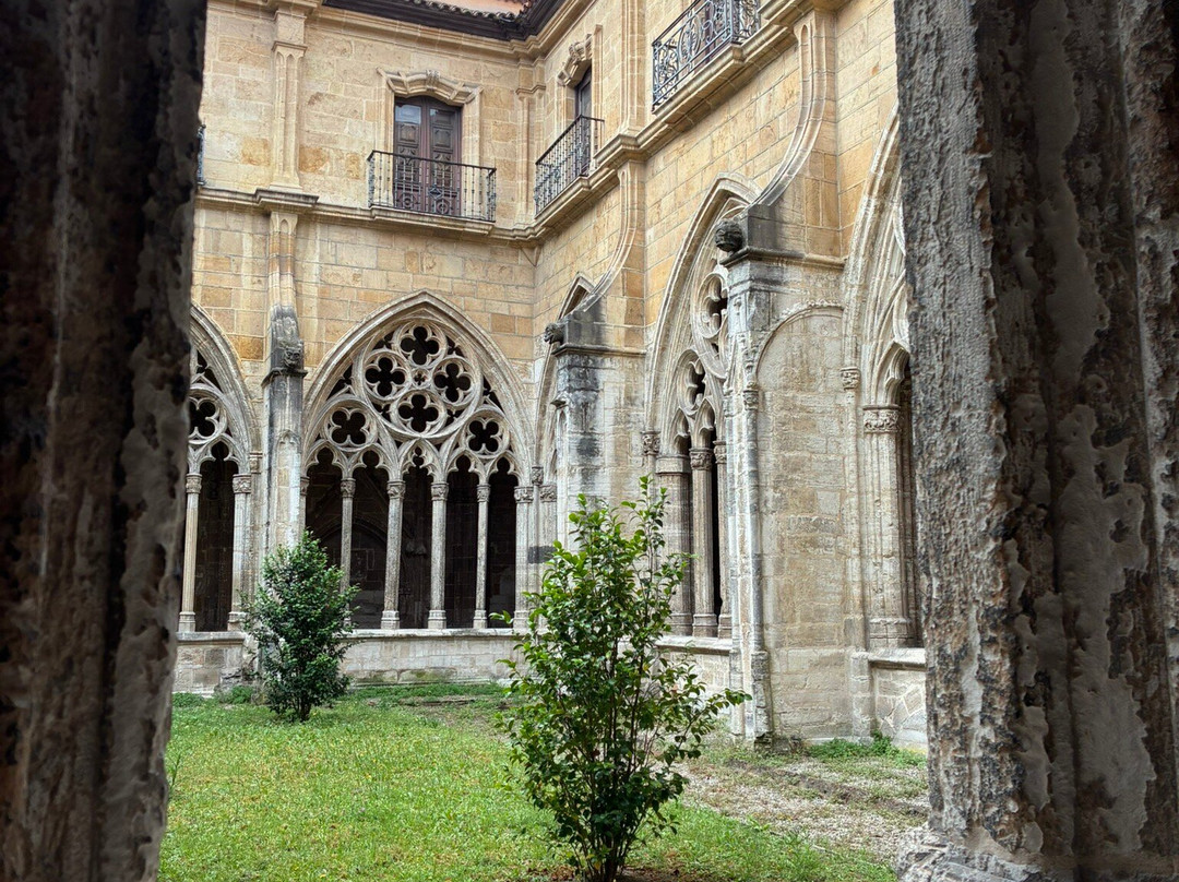 Catedral de San Salvador de Oviedo-奥维耶多必去景点