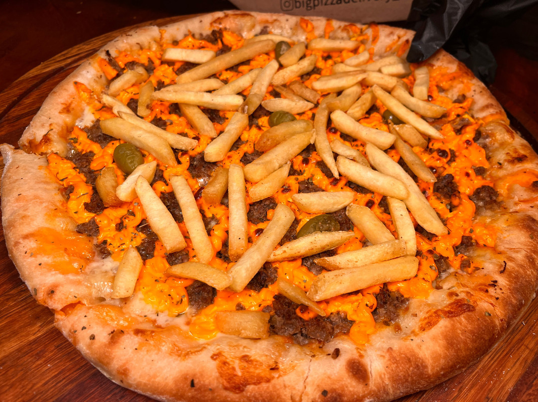 BIG PIZZA