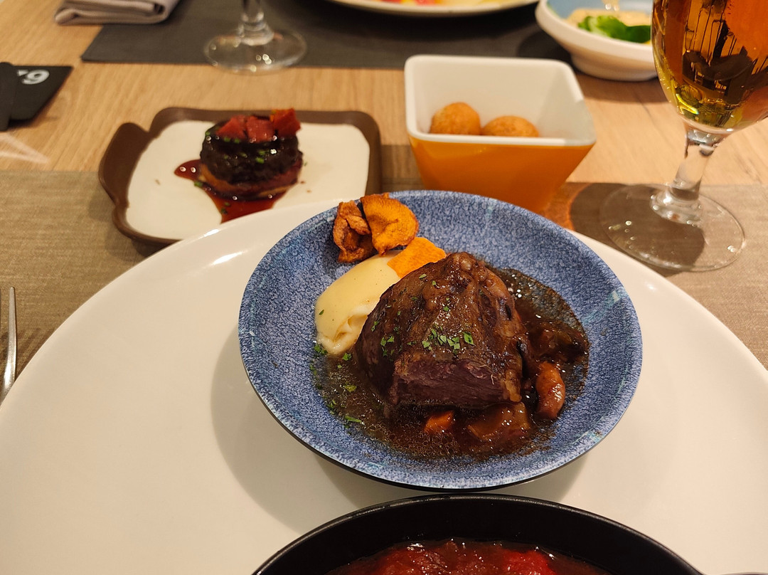 蔚蓝酒店主图