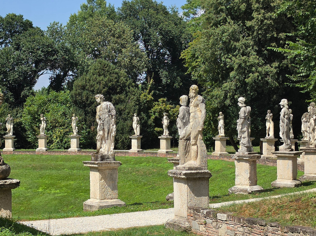 Villa Parco Bolasco-卡斯泰尔夫兰科韦内托必去景点