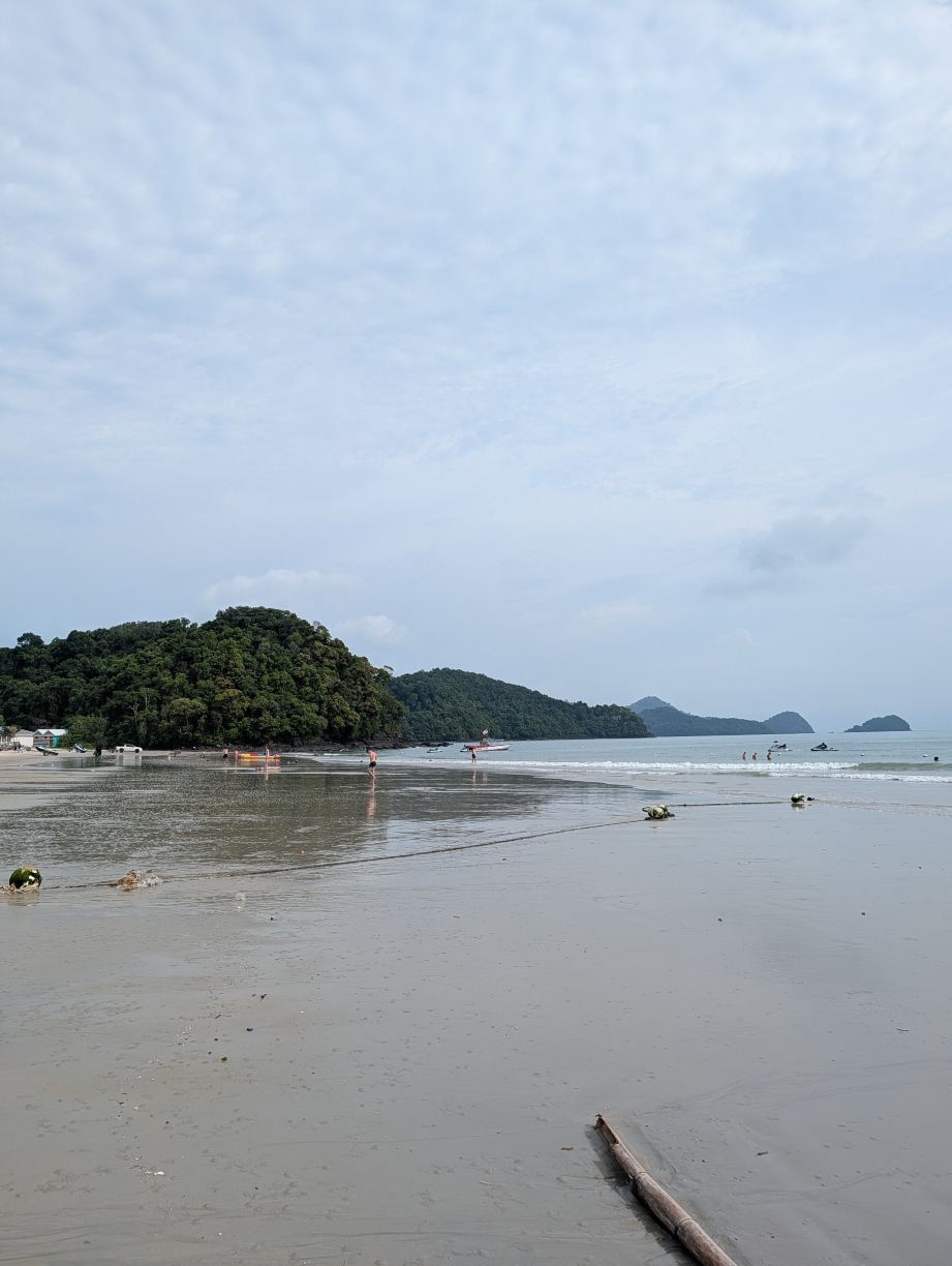 兰卡威假日海滩别墅度假村及沙滩俱乐部-旅行者