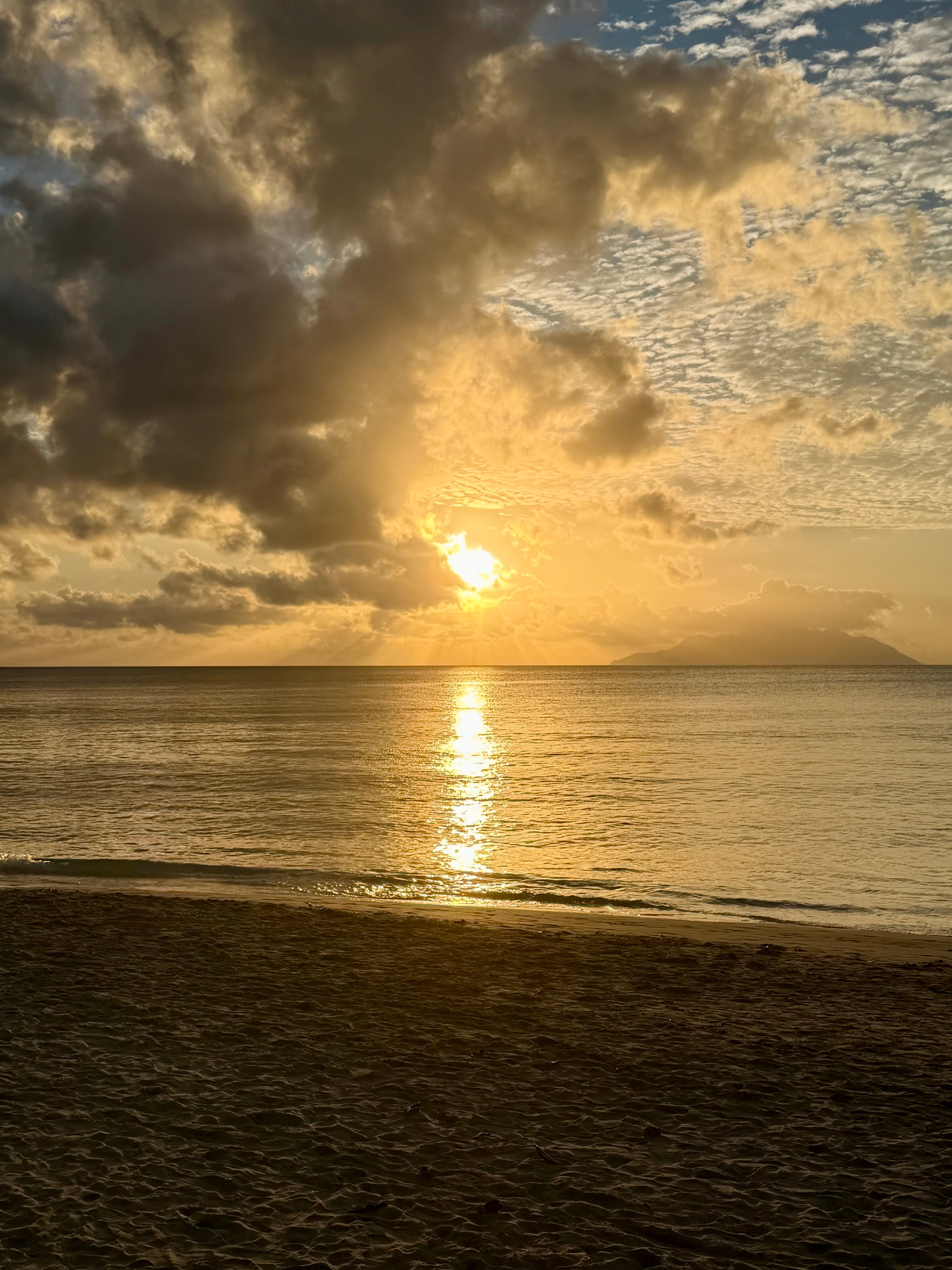 Sun Properties & Resort-旅行者