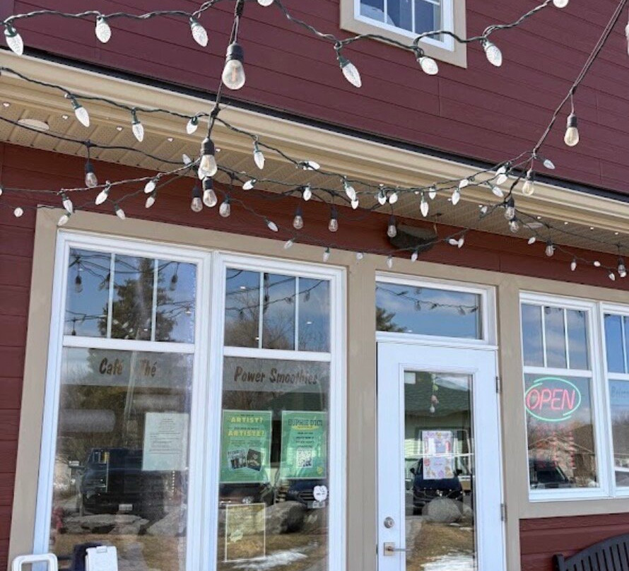 Experience Cafe & Smoothie Bar