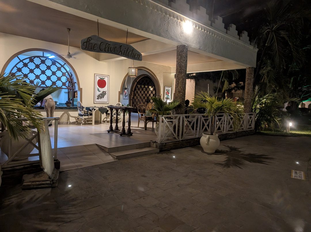 海王星天堂滩度假水疗酒店主图