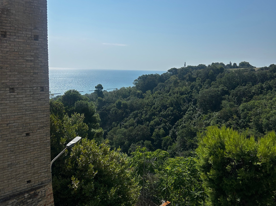 Torre di Palme-费尔莫必去景点