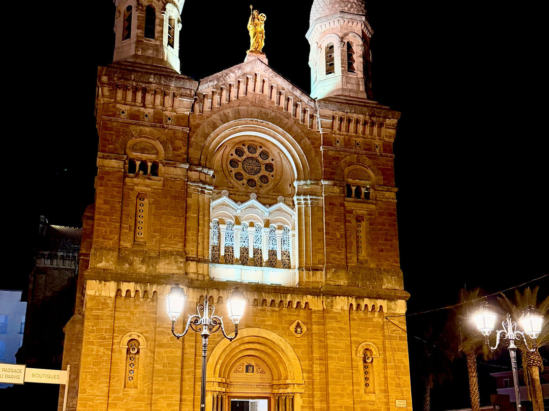 Basilique Notre-Dame de la Victoire-Saint-Raphael必去景点