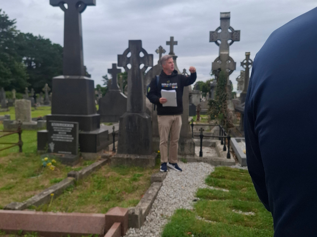 Milltown Cemetery Walking Tours by Steven Corr-贝尔法斯特必去景点