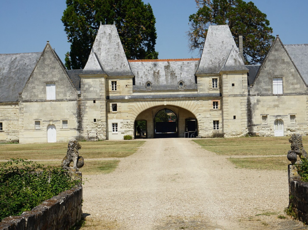 Château de Clairvaux-Scorbé-Clairvaux必去景点