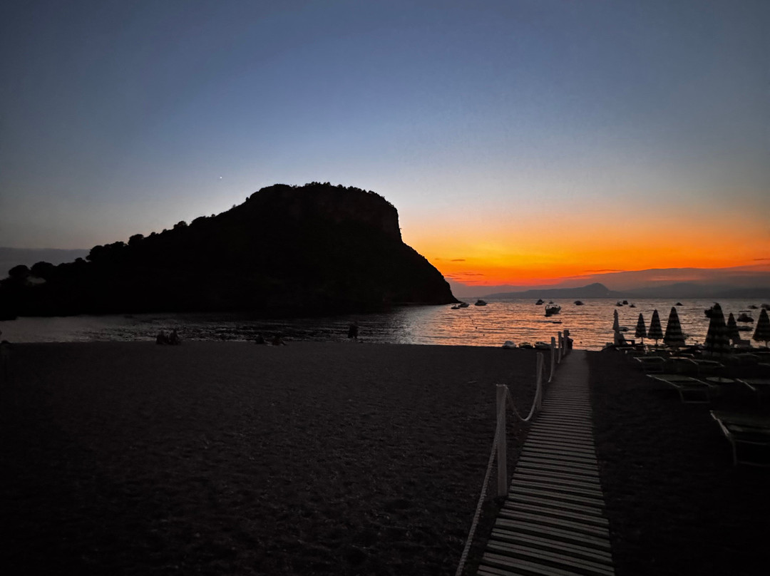 Isola di Dino-Praia A Mare必去景点