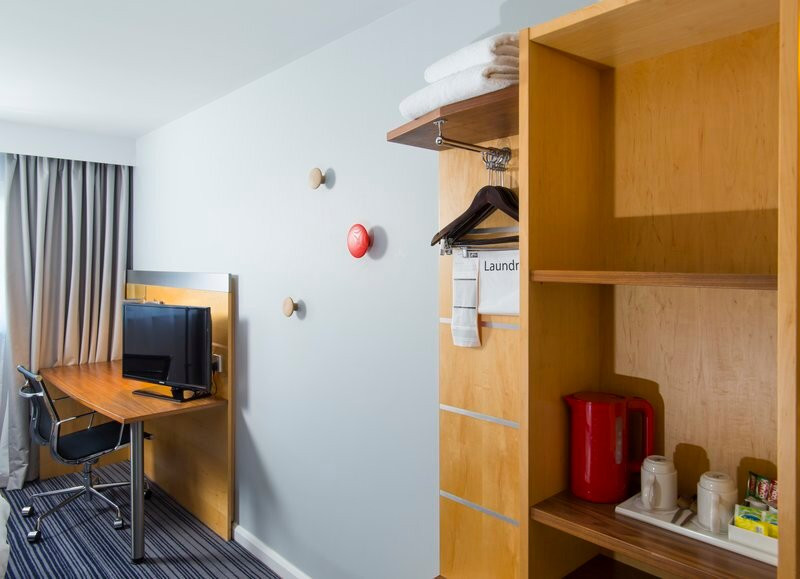 莱瑟黑德酒店住宿-Holiday Inn Express London - Epsom Downs by IHG