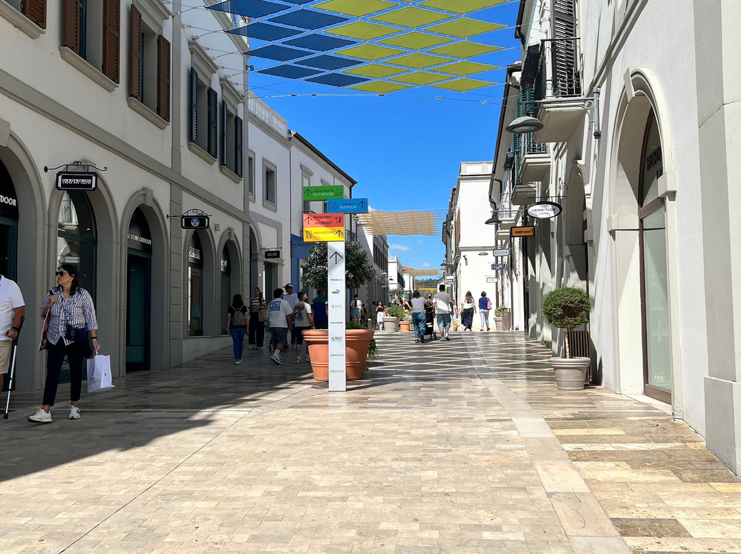 Santangelo Outlet Village-Citta Sant'Angelo必去景点