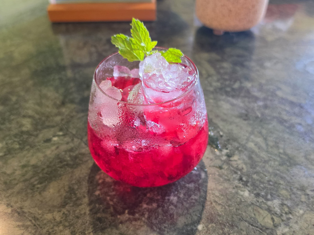 普吉岛曼陀罗华度假酒店主图