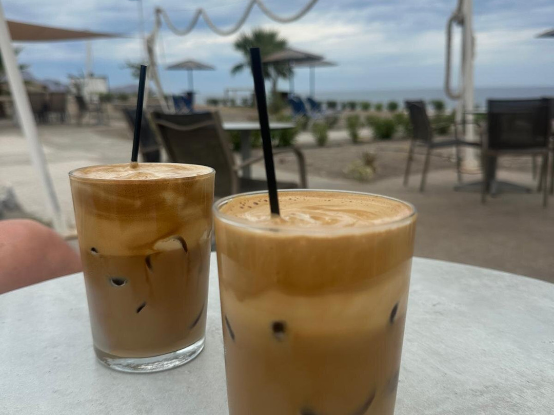 Ostria Beach Bar-Kalathos必去景点