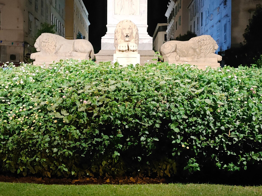Fontaine des Quatre Lions-阿雅克肖必去景点
