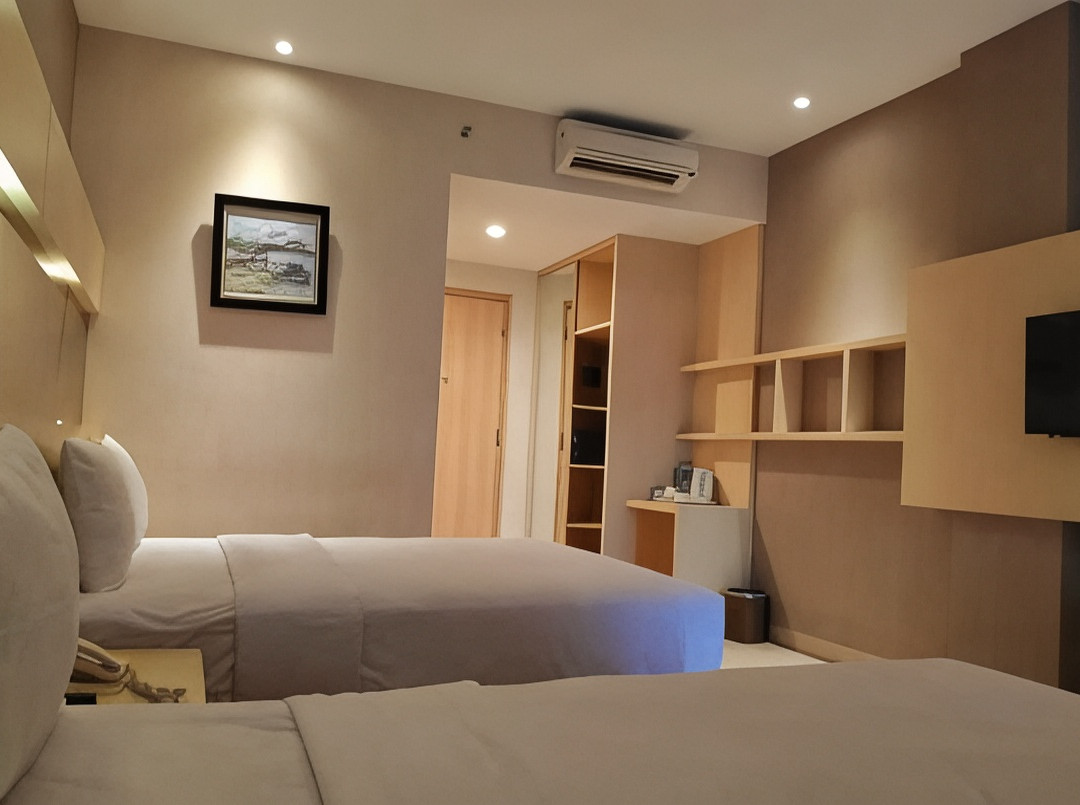 庞岸达兰酒店住宿-Emerald Hotel