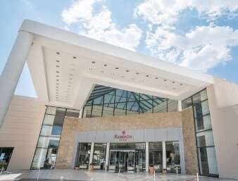 Ramada Plaza by Wyndham Thraki-官方