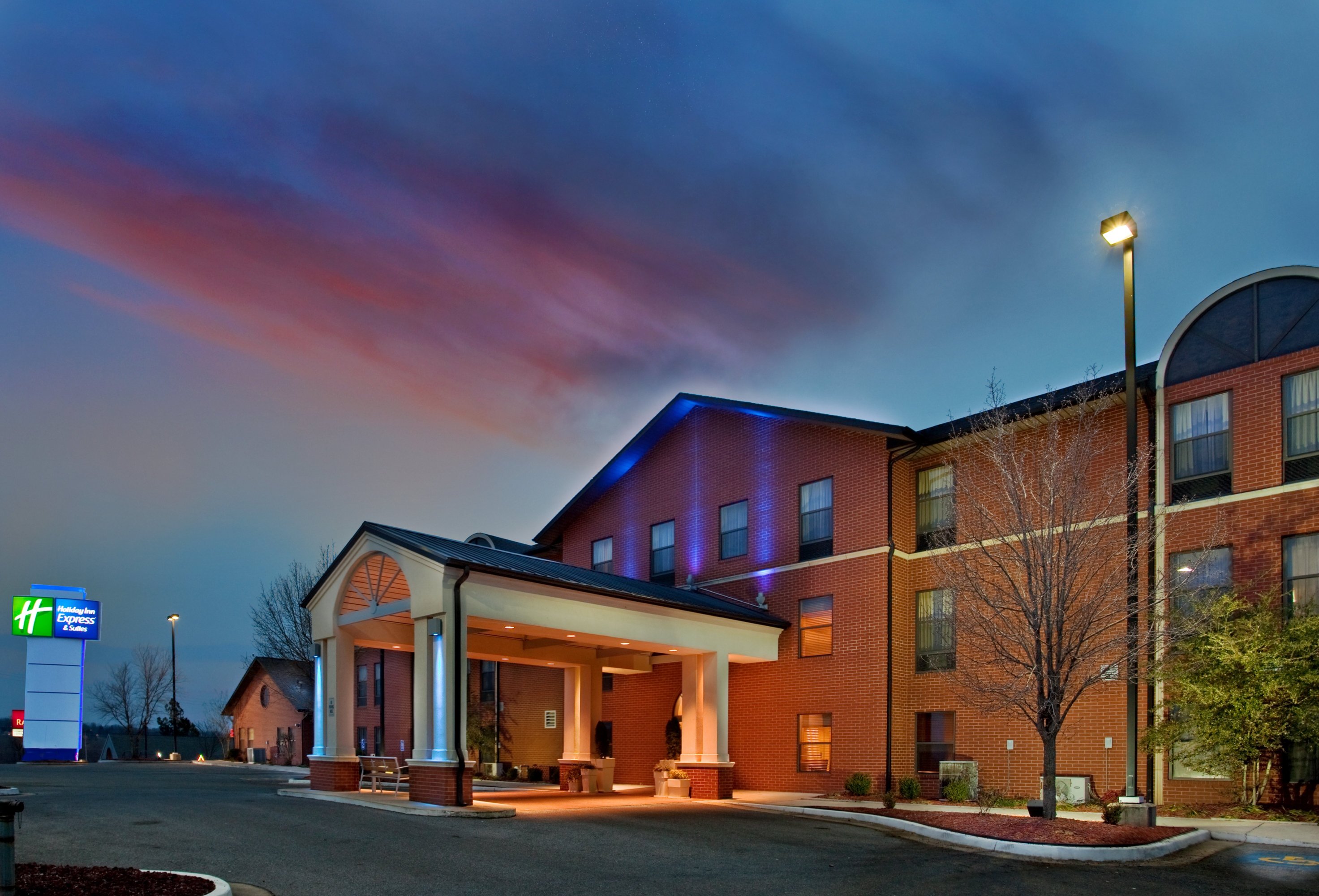 Holiday Inn Express & Suites Batesville By IHG-官方