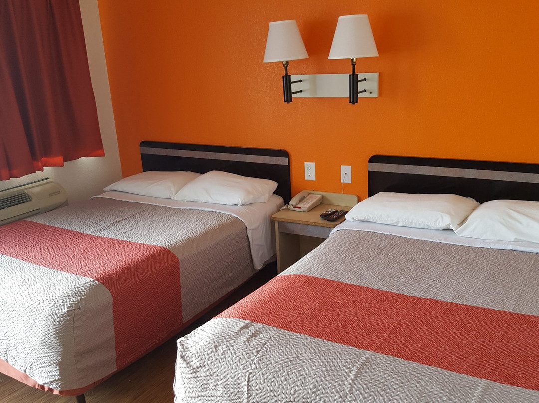 Super 8 by Wyndham Big Spring