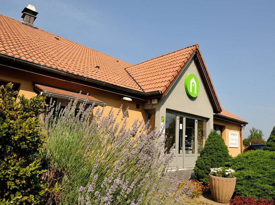 钟楼圣特酒店主图